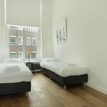 Stayci Serviced Luther Deluxe Apartment